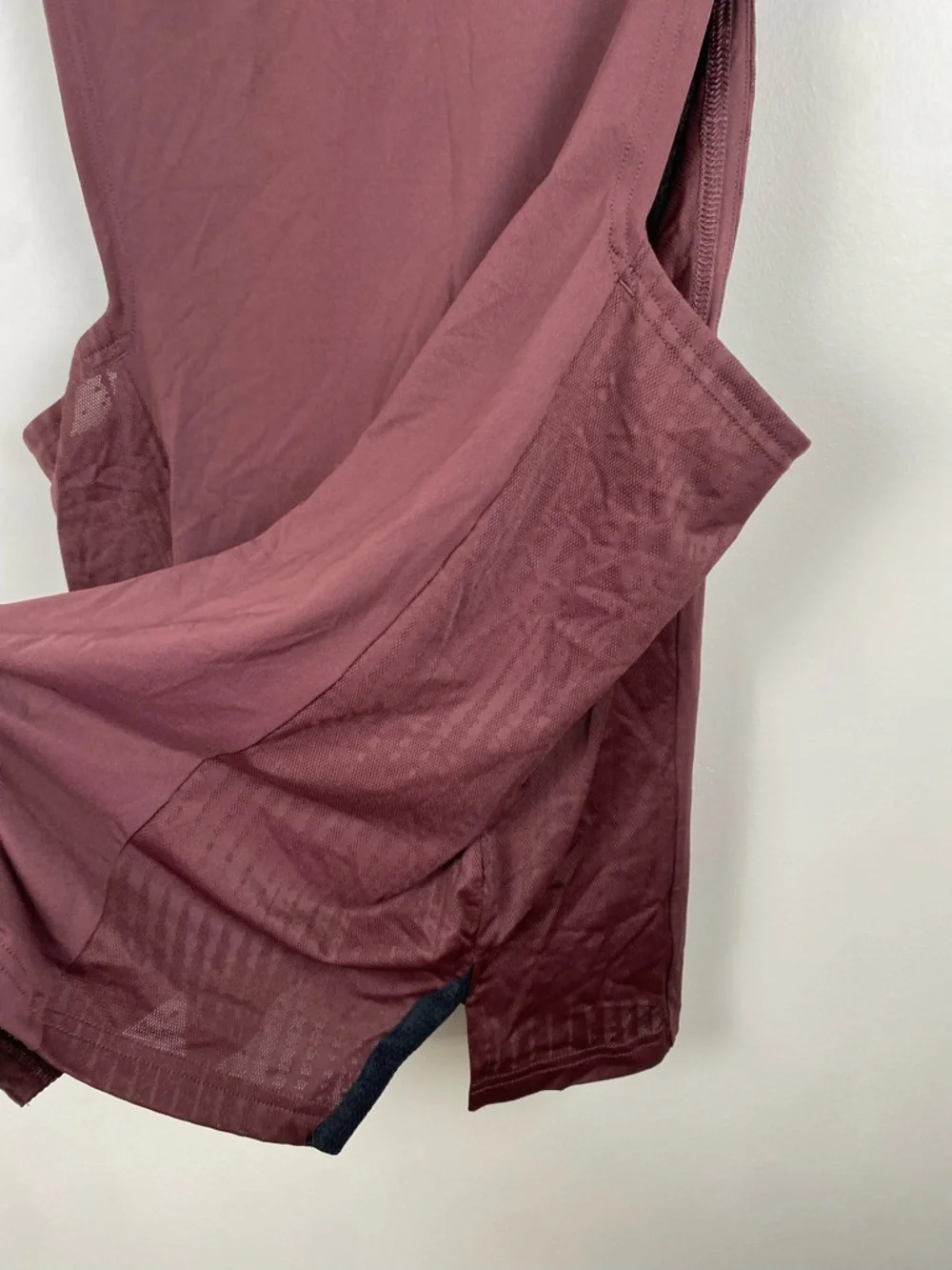 NWT Adidas Men's Designed for Training‎ Performance Tank - Burgundy Large